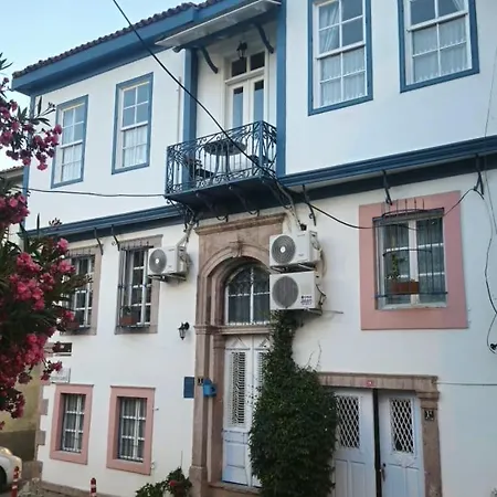 Mimosa House B&B